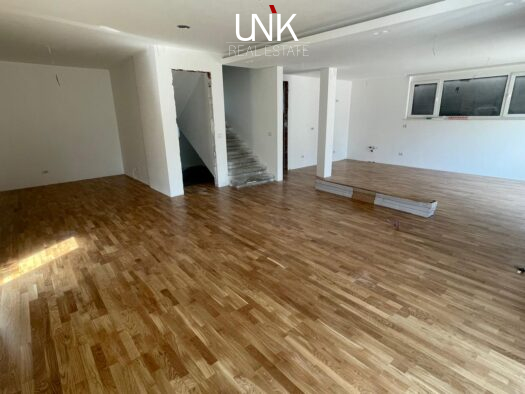 Shtëpi në shitje, 180 m²