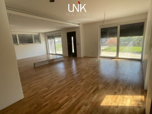 Shtëpi në shitje, 180 m²
