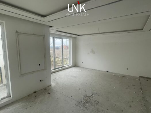 Shtëpi në shitje, 250 m²
