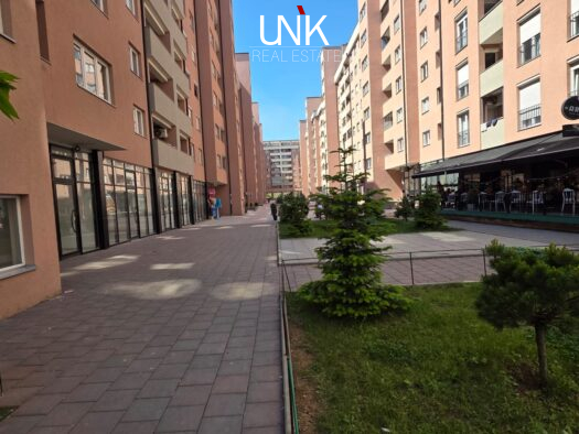 Lokal në shitje, 210 m²