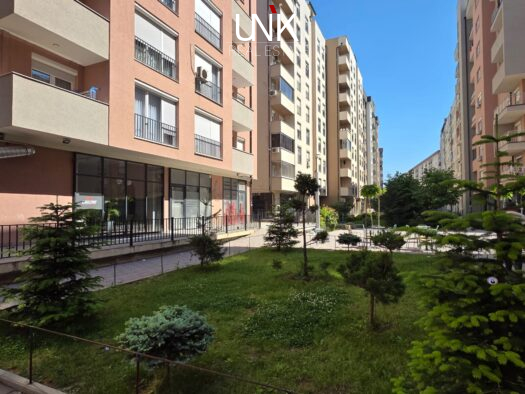 Lokal në shitje, 210 m²
