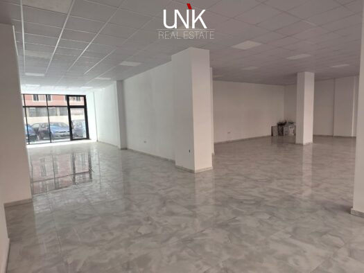 Lokal në shitje, 210 m²